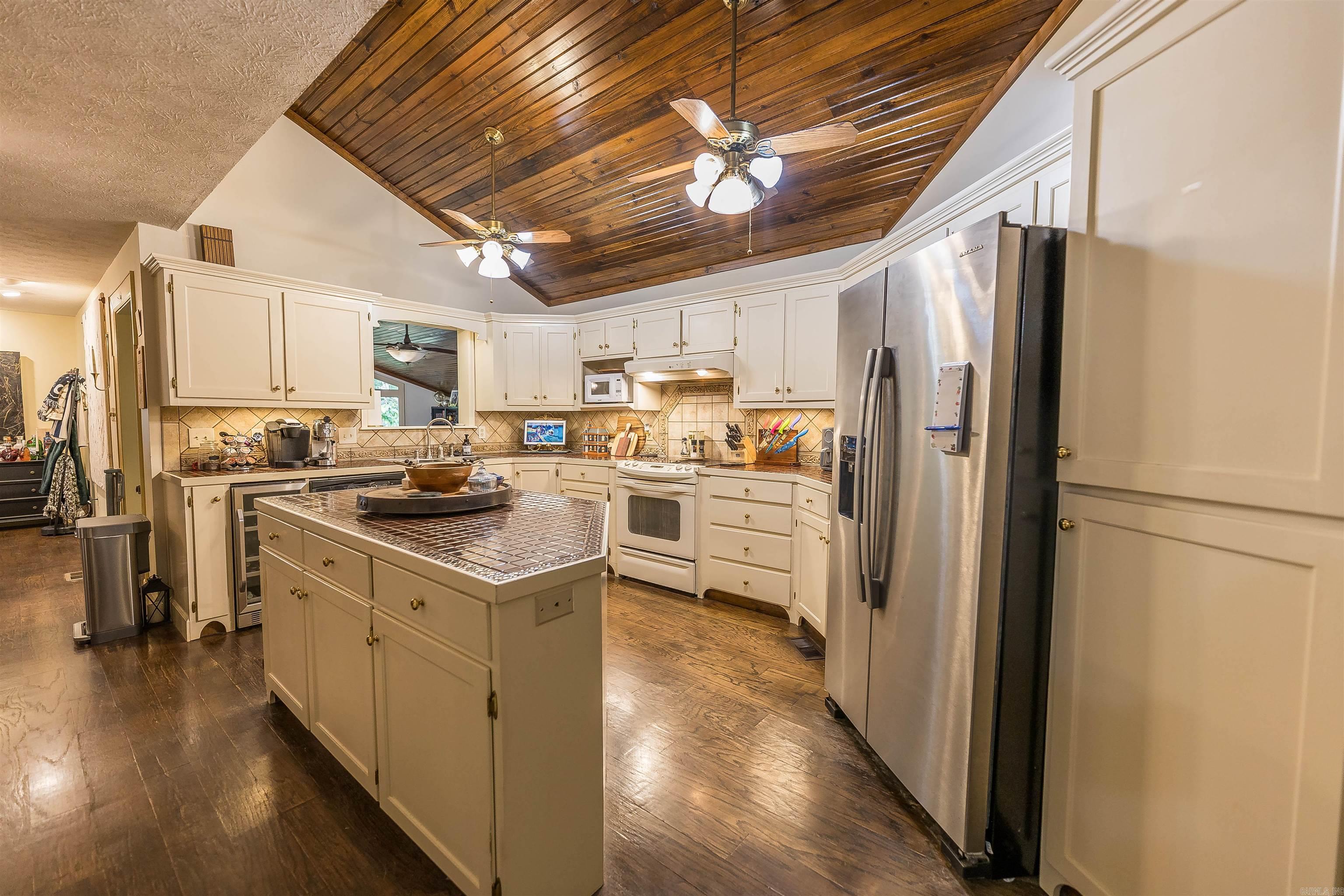 CHEEROKEE HILLS 3 - Residential