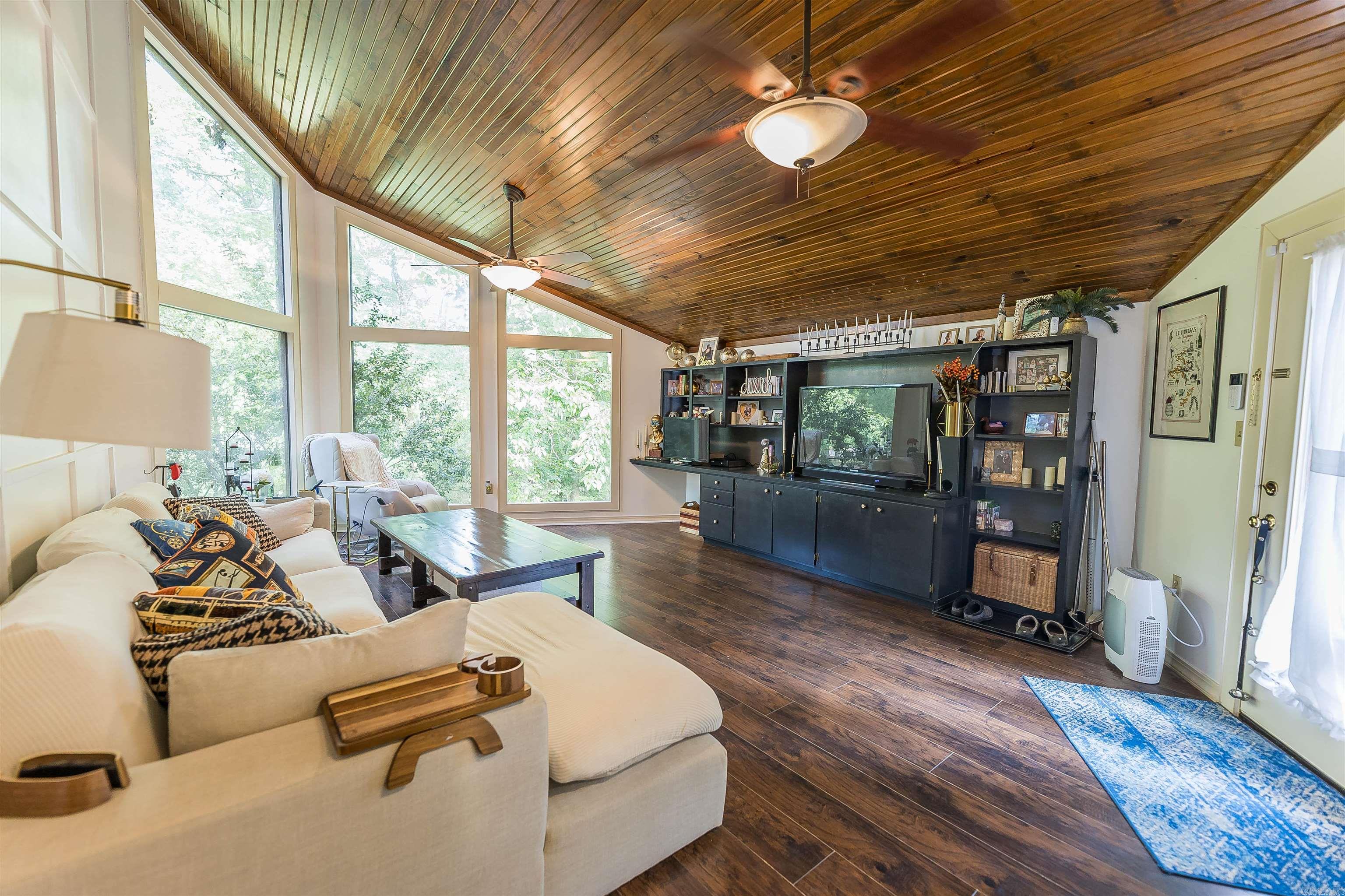 CHEEROKEE HILLS 3 - Residential