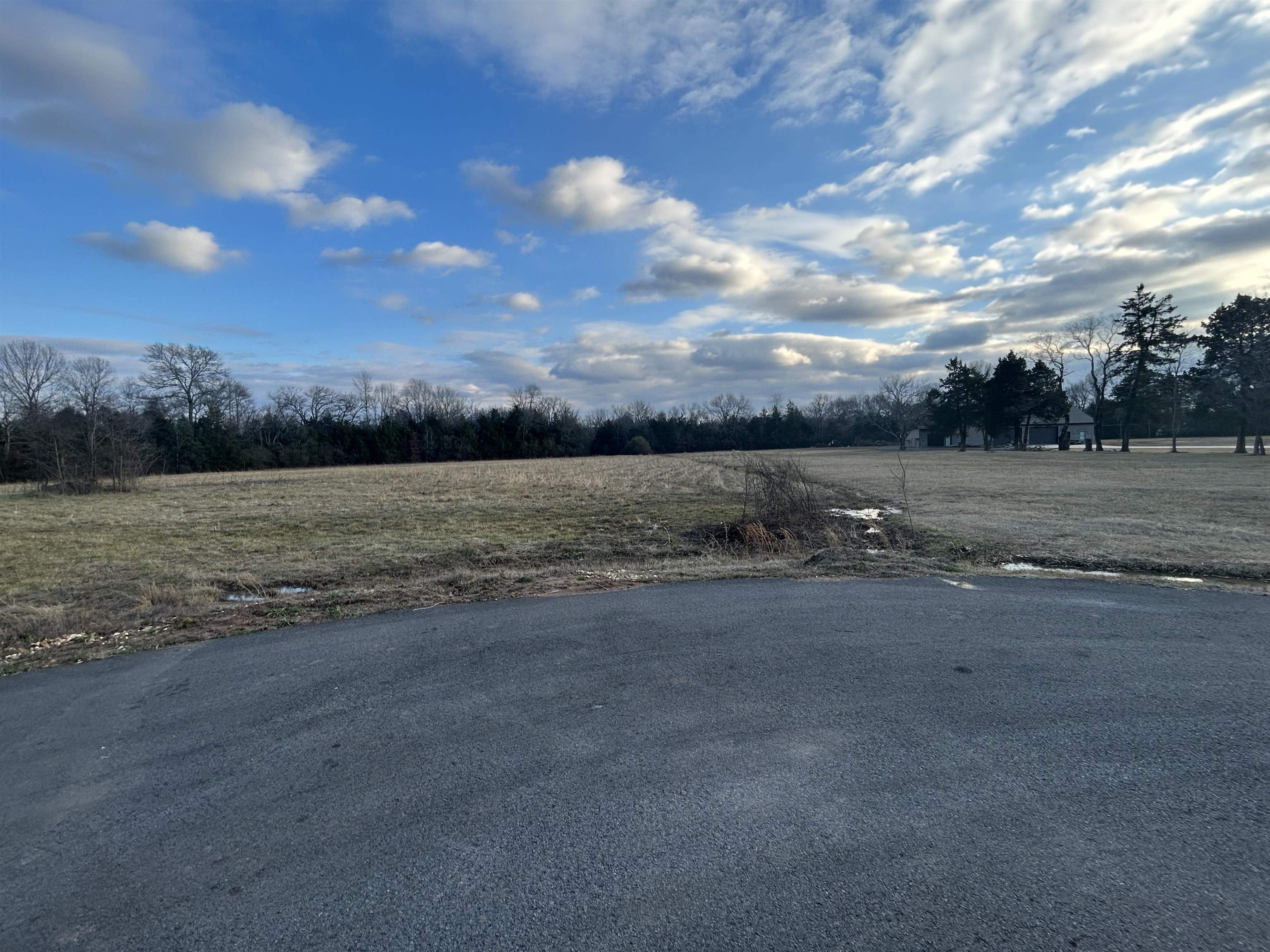 Southern Oaks - Land