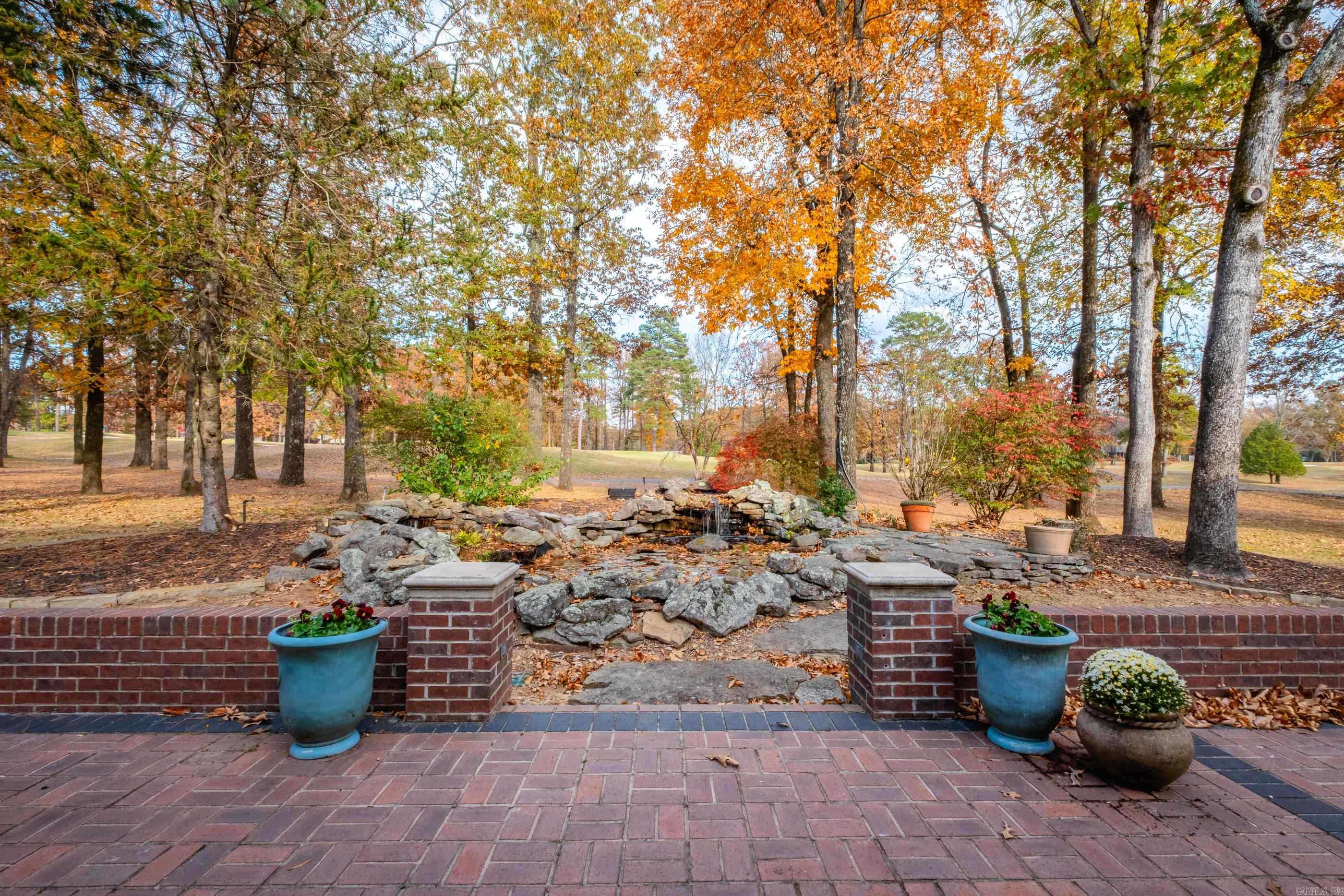 CHENAL VALLEY CHENAL CIRCLE - Residential