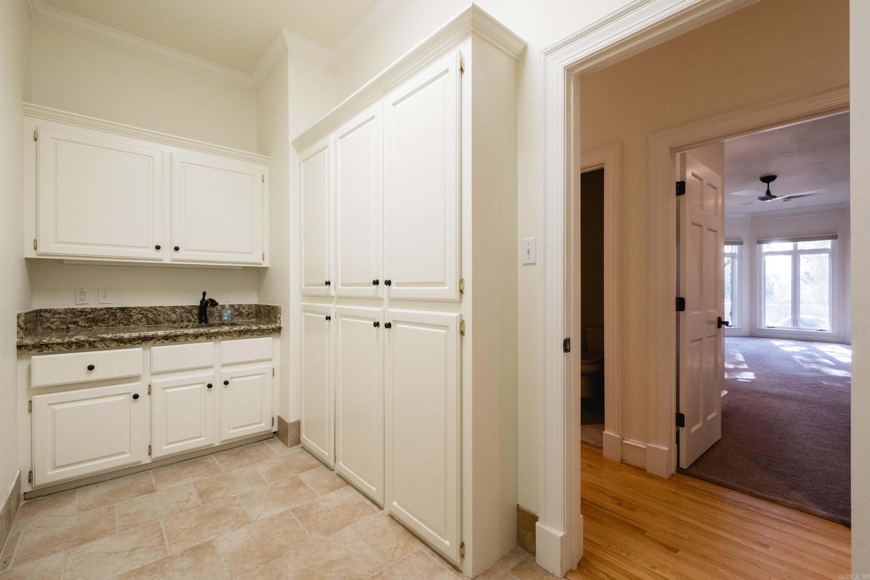 CHENAL VALLEY CHENAL CIRCLE - Residential