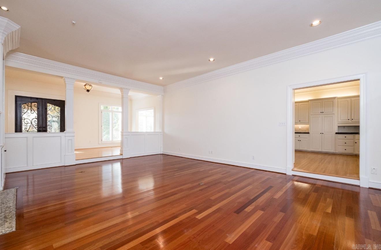 CHENAL VALLEY CHENAL CIRCLE - Residential