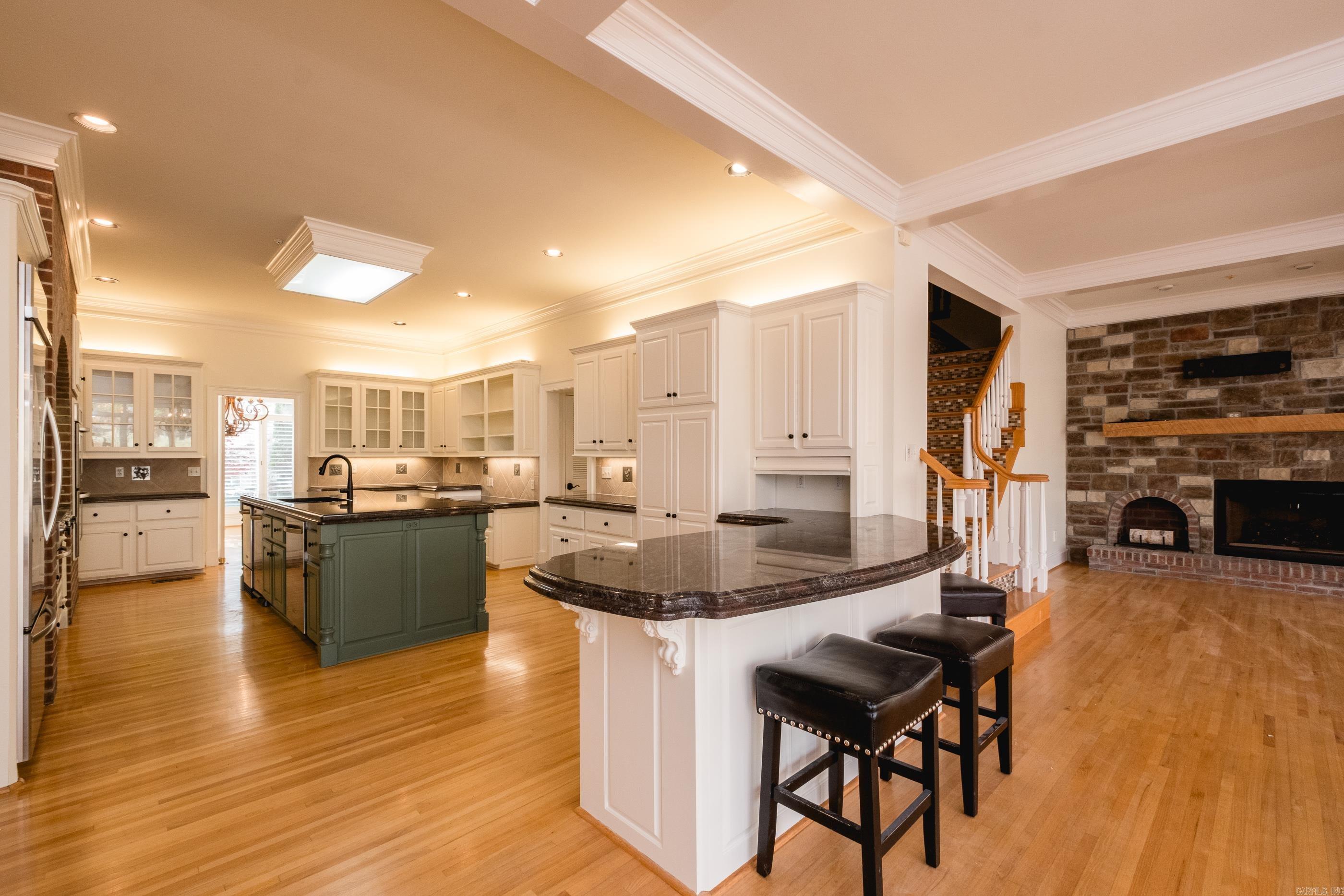 CHENAL VALLEY CHENAL CIRCLE - Residential