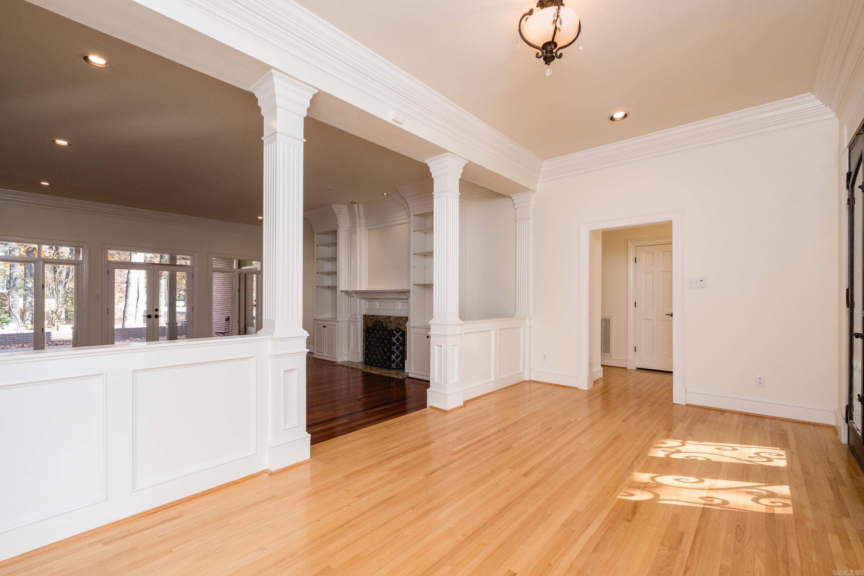 CHENAL VALLEY CHENAL CIRCLE - Residential