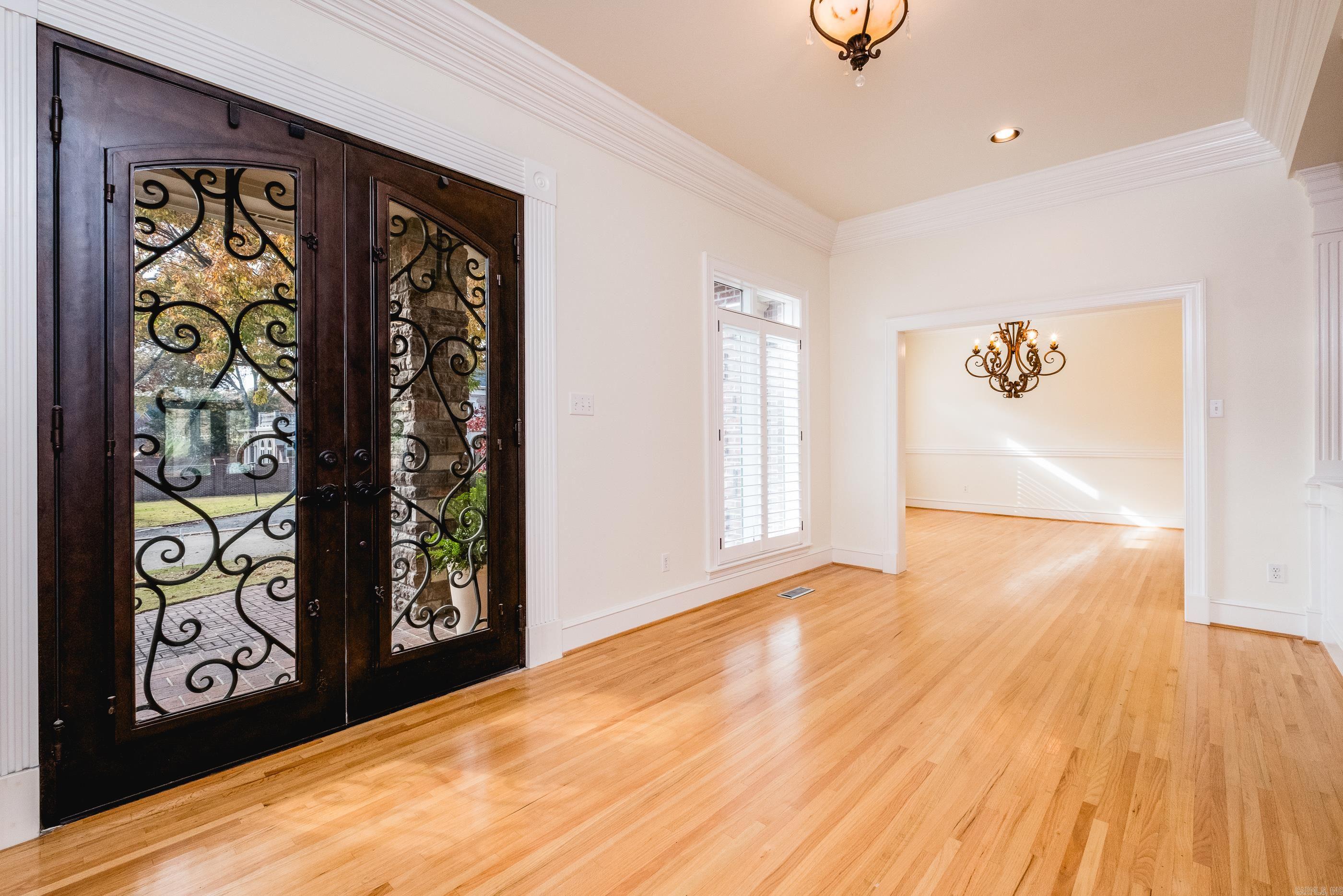 CHENAL VALLEY CHENAL CIRCLE - Residential