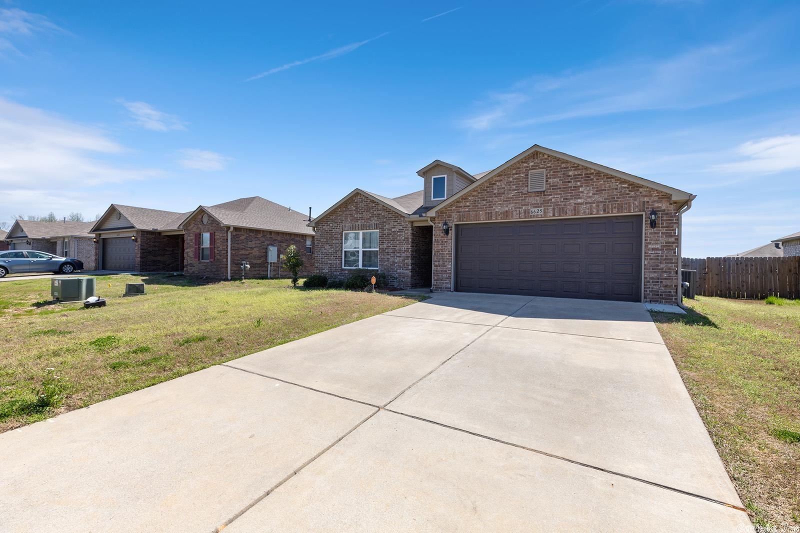 TRAMMEL ESTATES - Residential