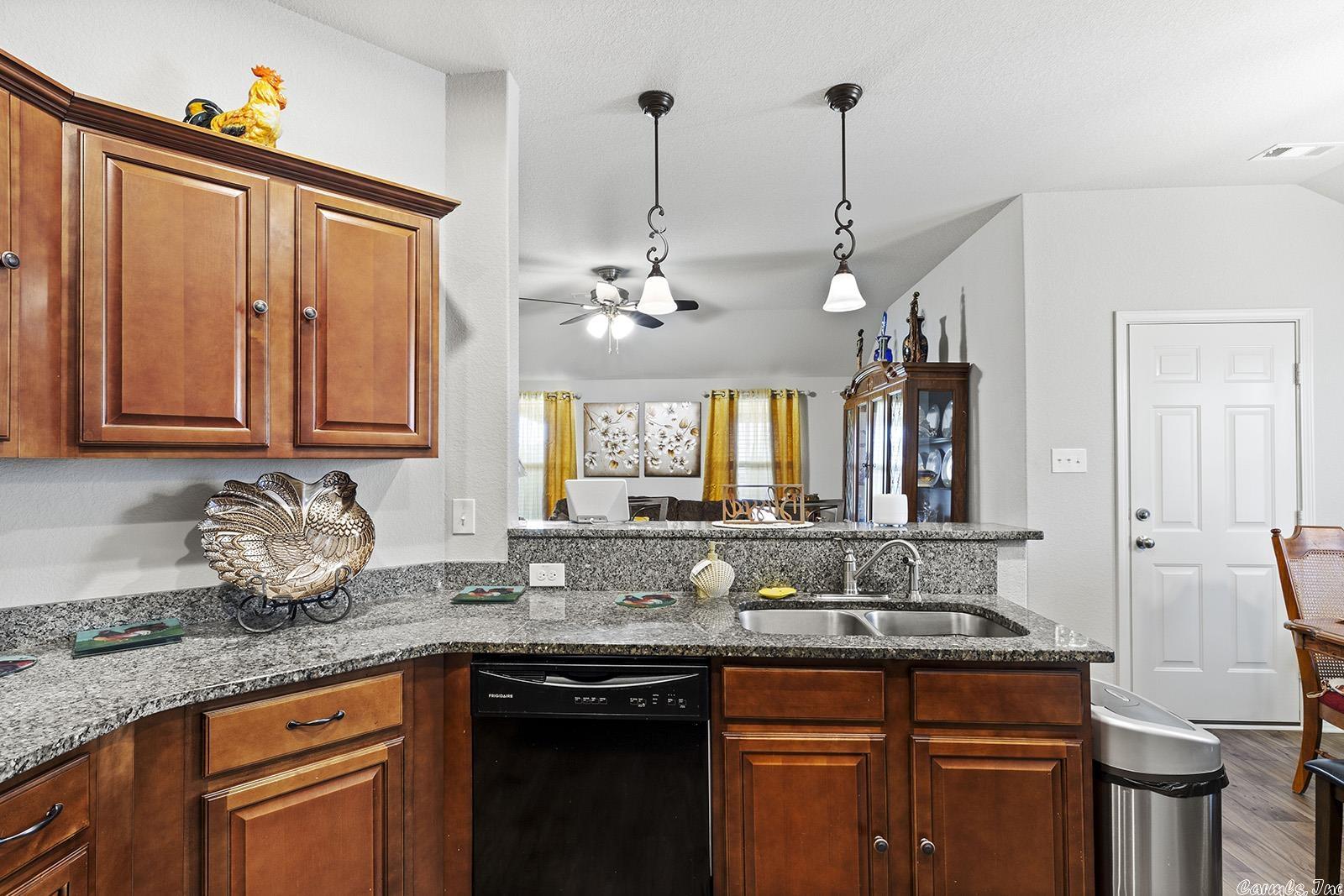 TRAMMEL ESTATES - Residential