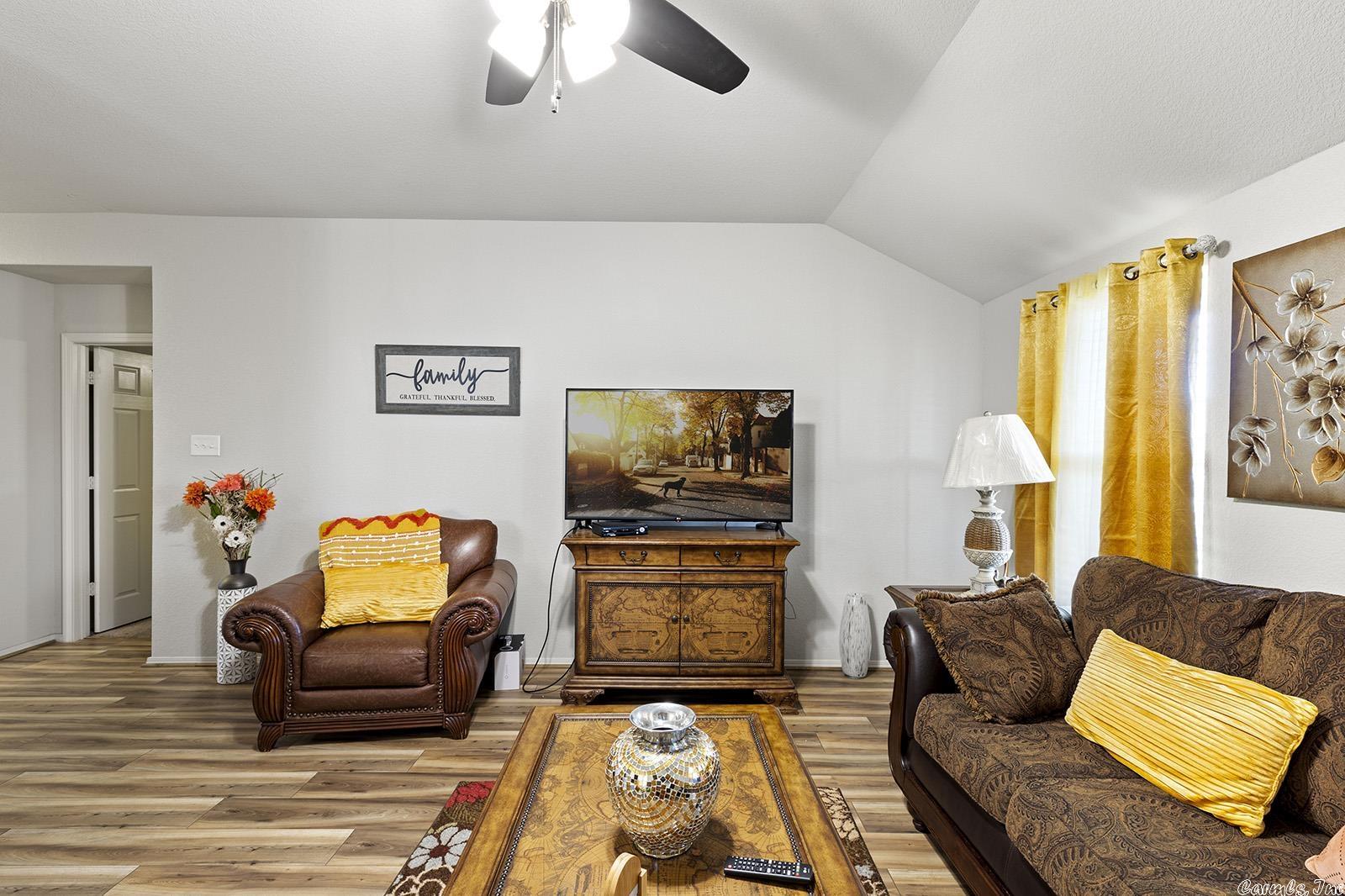 TRAMMEL ESTATES - Residential