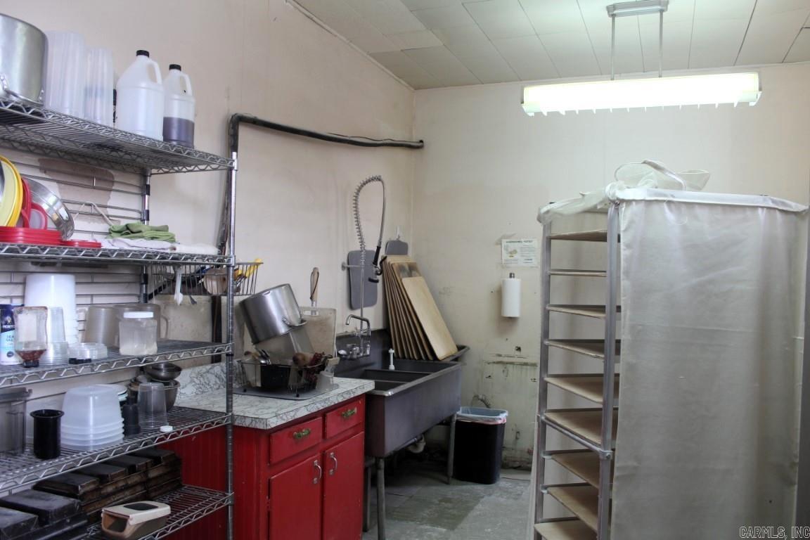 Metes & Bounds - Commercial Sale