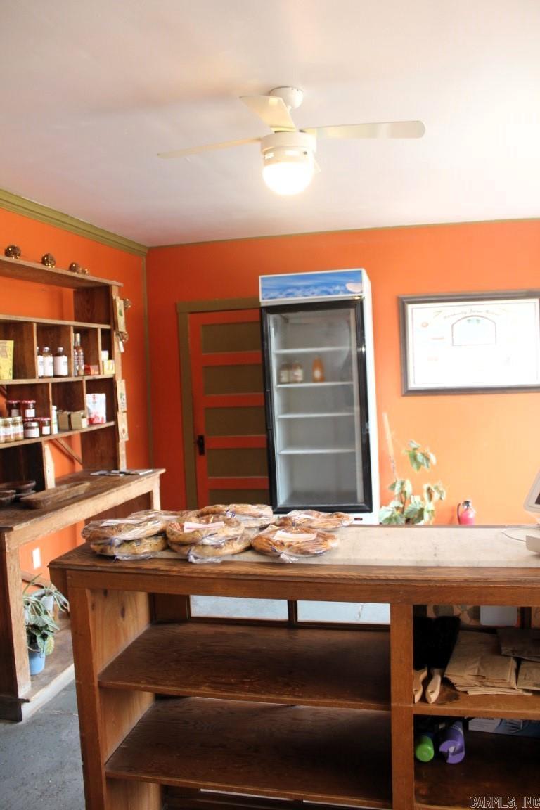 Metes & Bounds - Commercial Sale