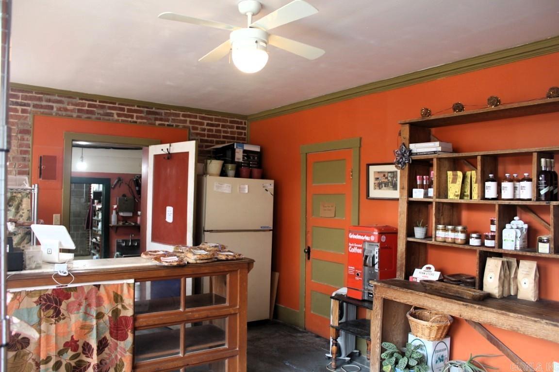 Metes & Bounds - Commercial Sale