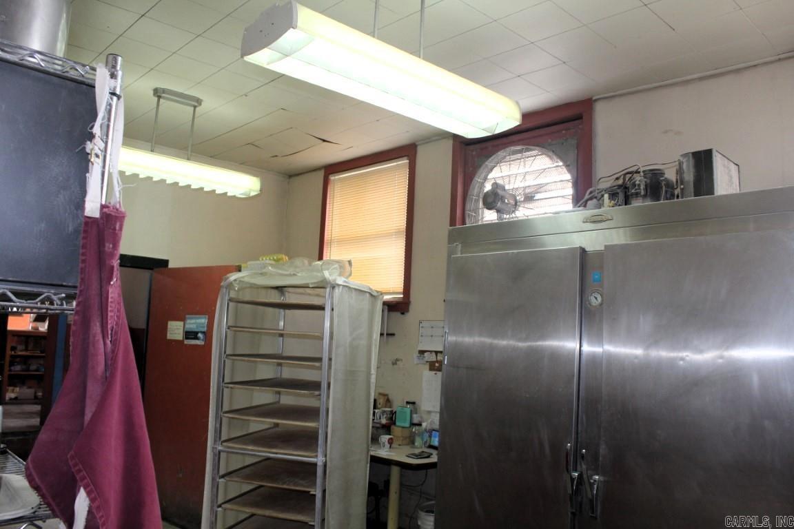 Metes & Bounds - Commercial Sale