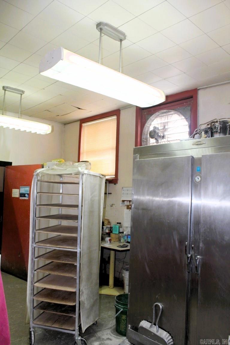 Metes & Bounds - Commercial Sale