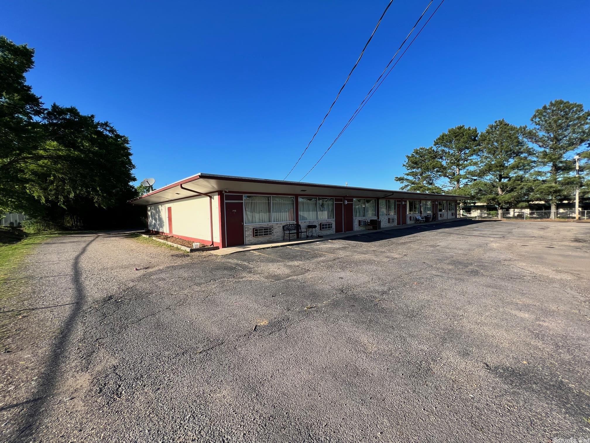 Martin Heights - Commercial Sale