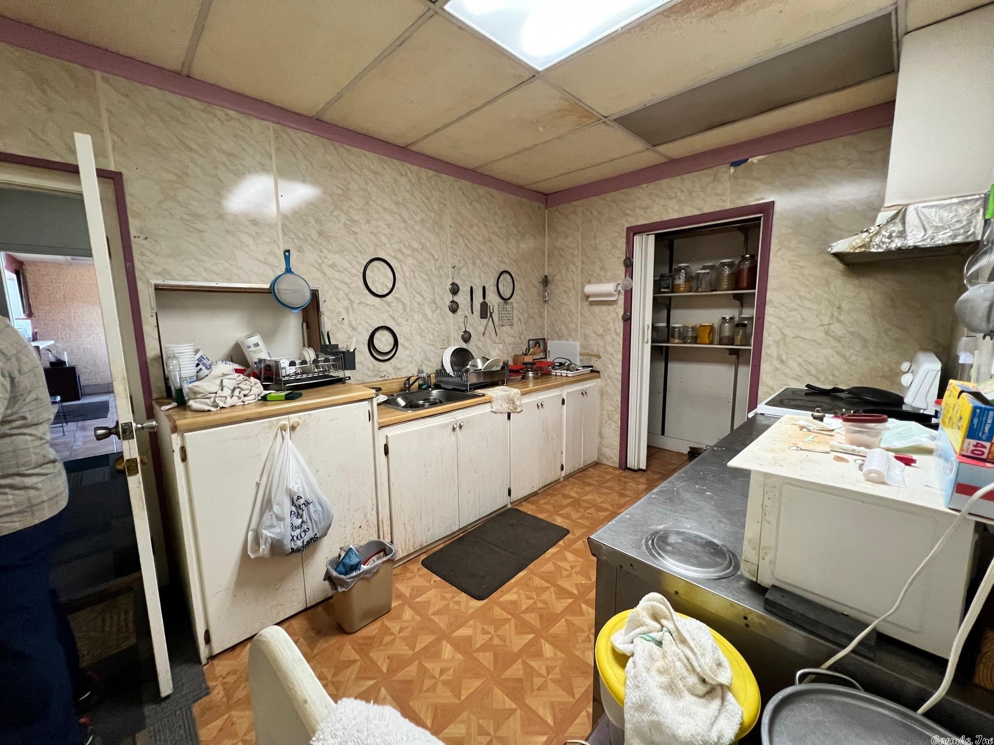 Martin Heights - Commercial Sale