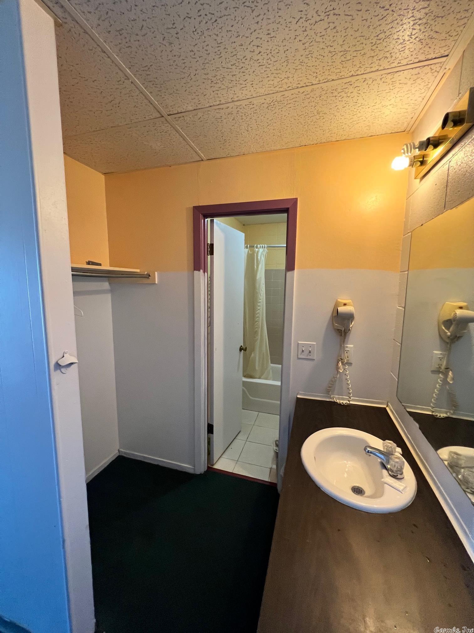 Martin Heights - Commercial Sale