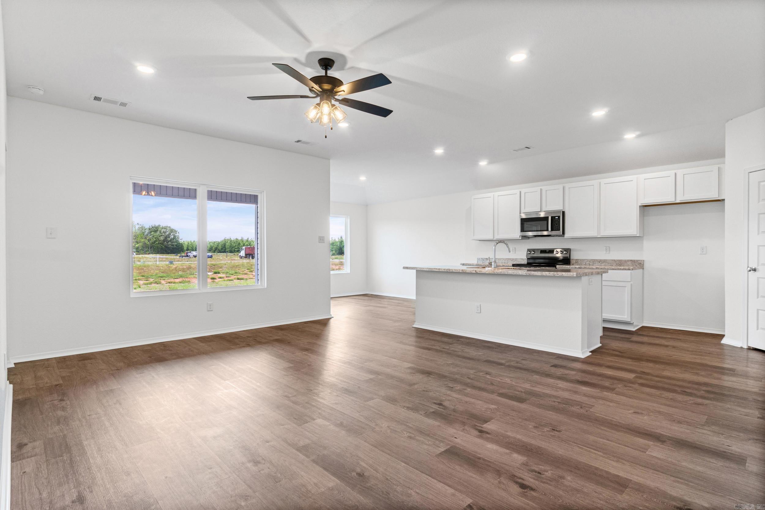 SOUTHFORK RANCH S/D PH I - Residential