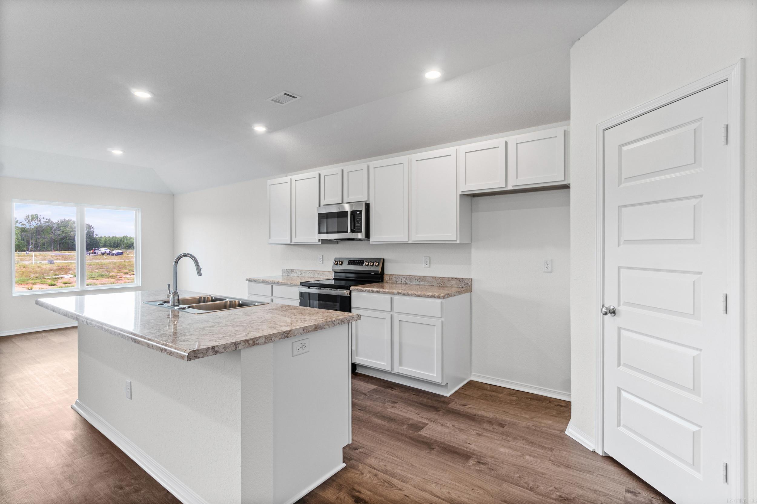 SOUTHFORK RANCH S/D PH I - Residential