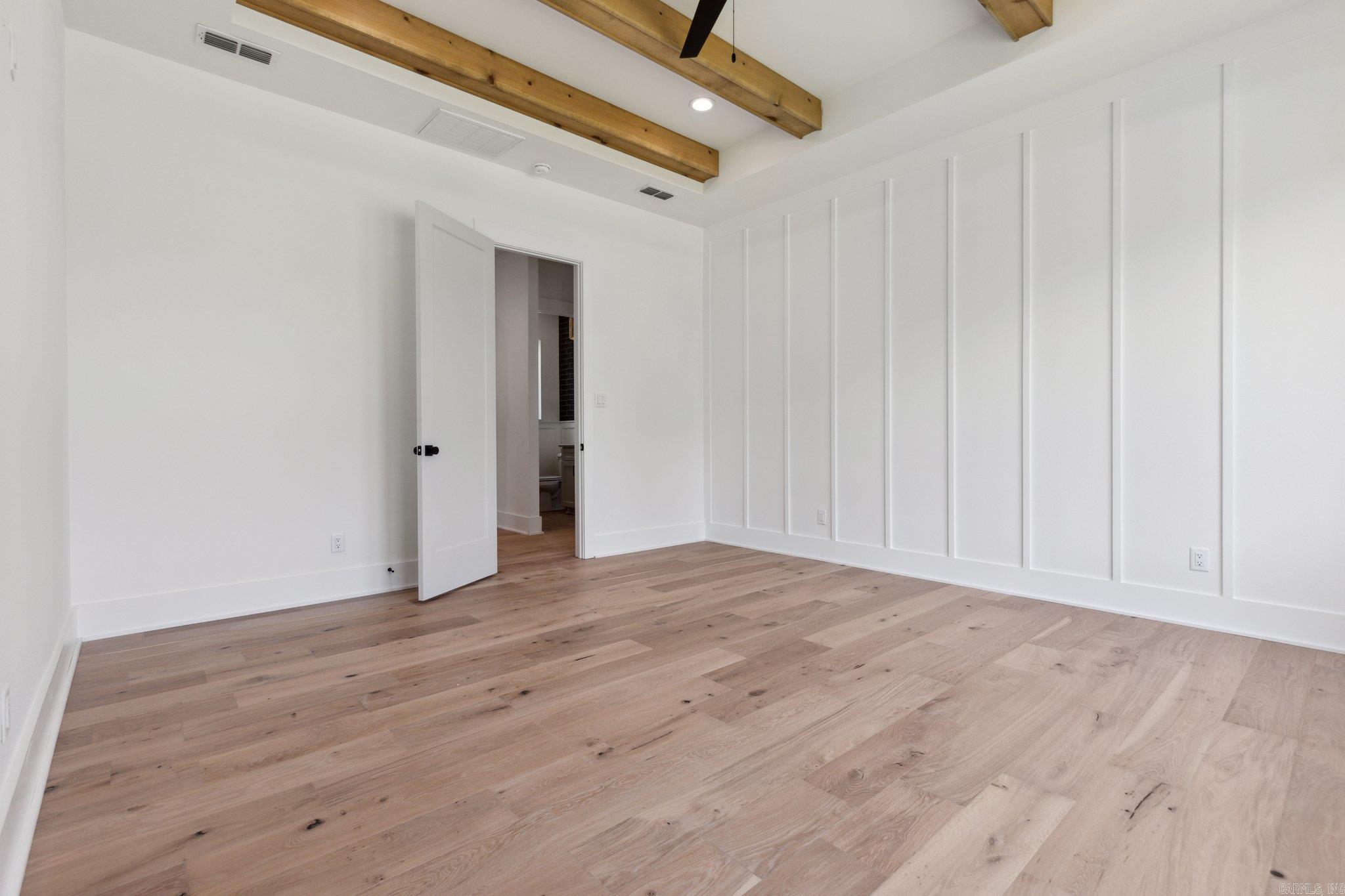 HAZEL OAK - Residential