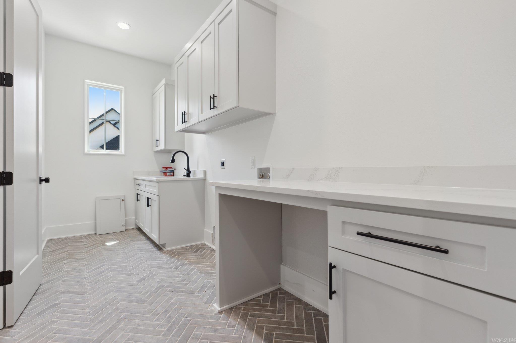 HAZEL OAK - Residential