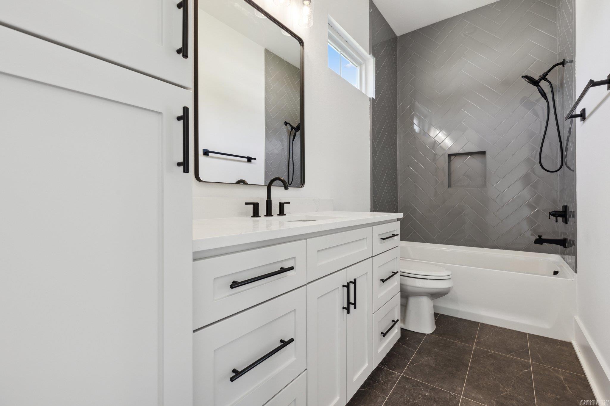 HAZEL OAK - Residential