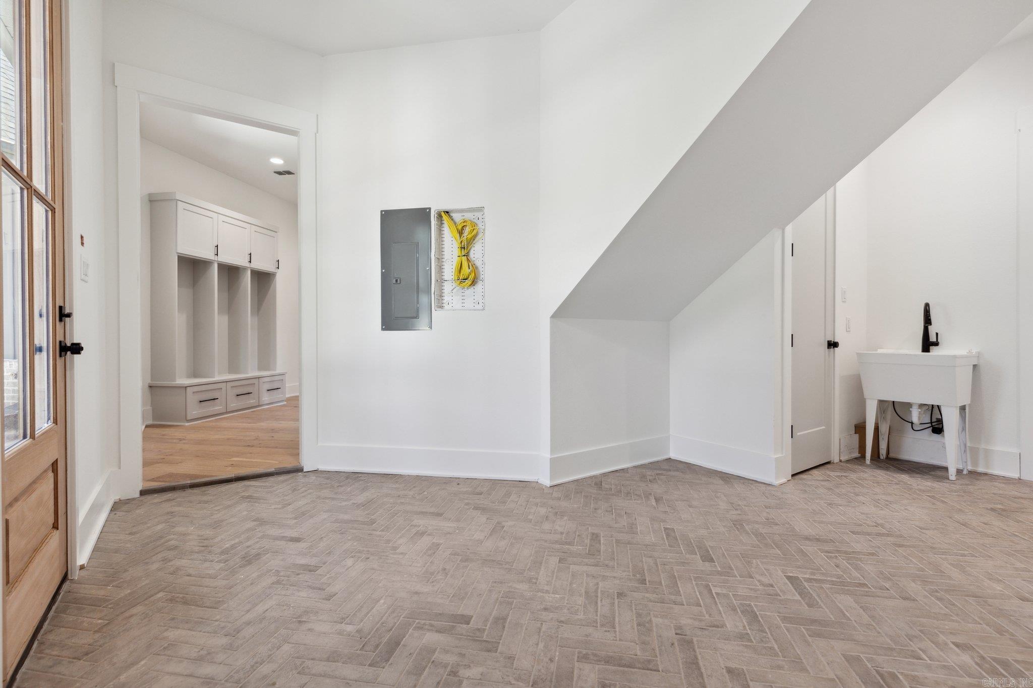 HAZEL OAK - Residential