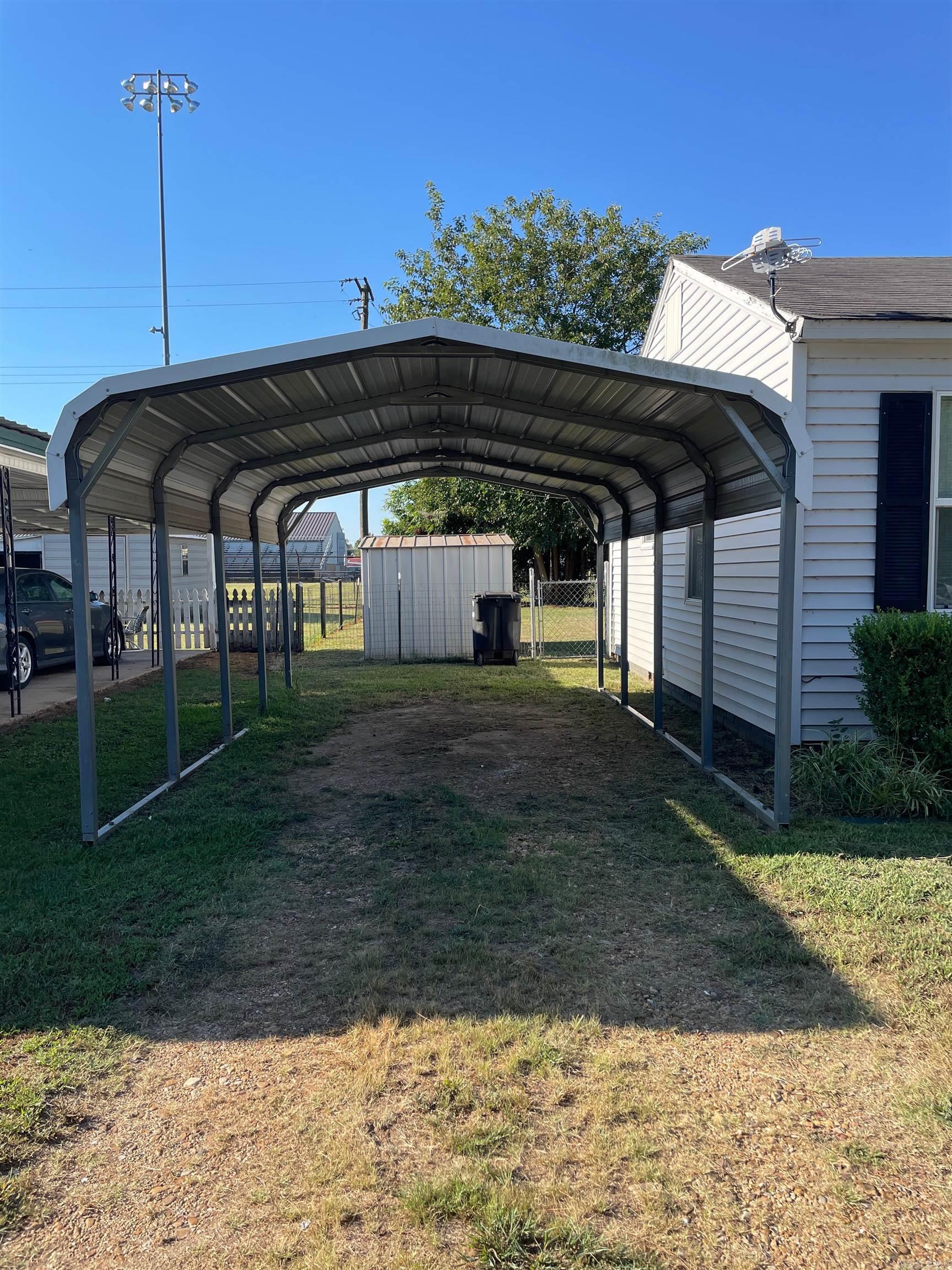 TEMPLES 3RD - Residential