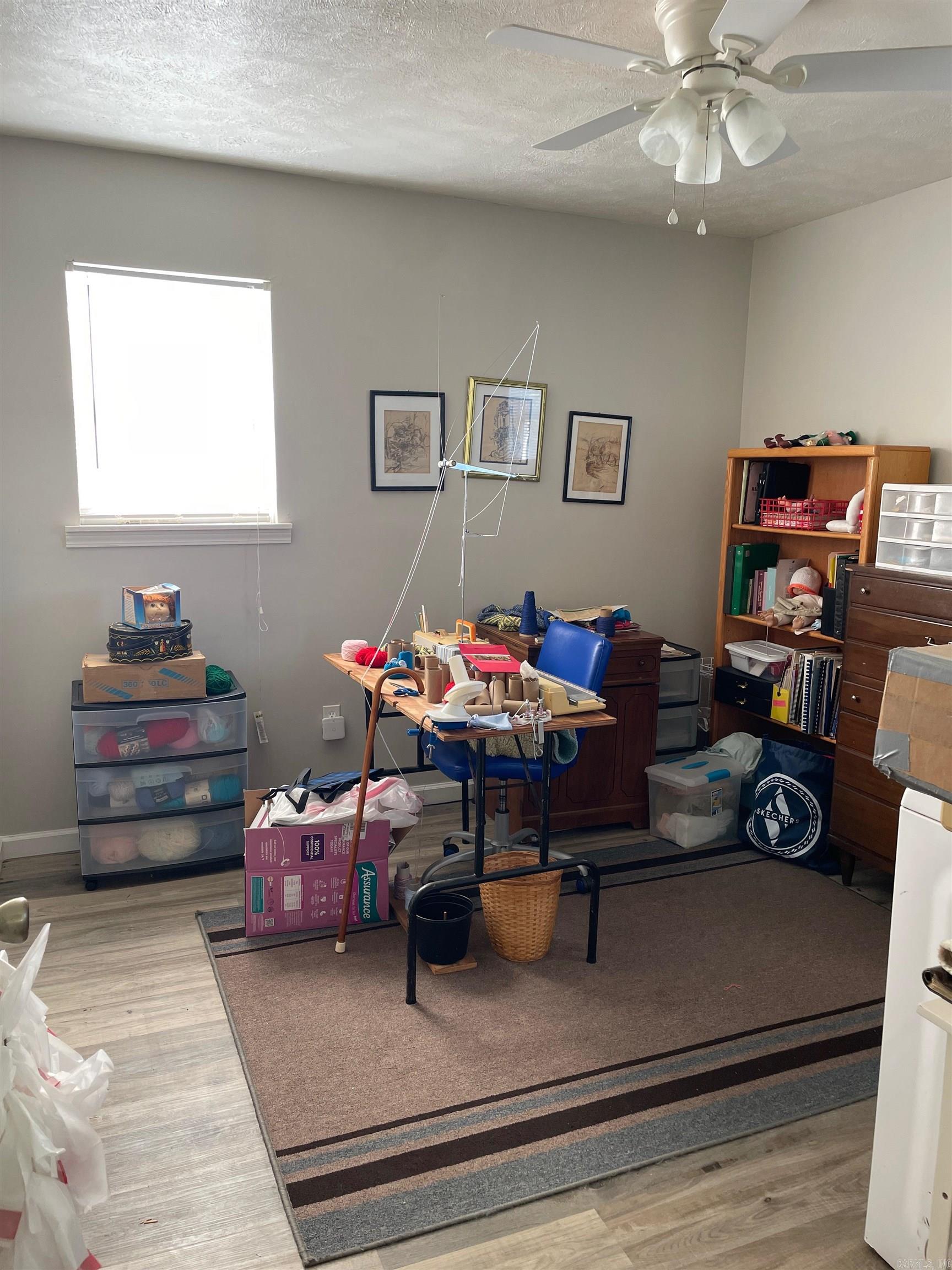 TEMPLES 3RD - Residential