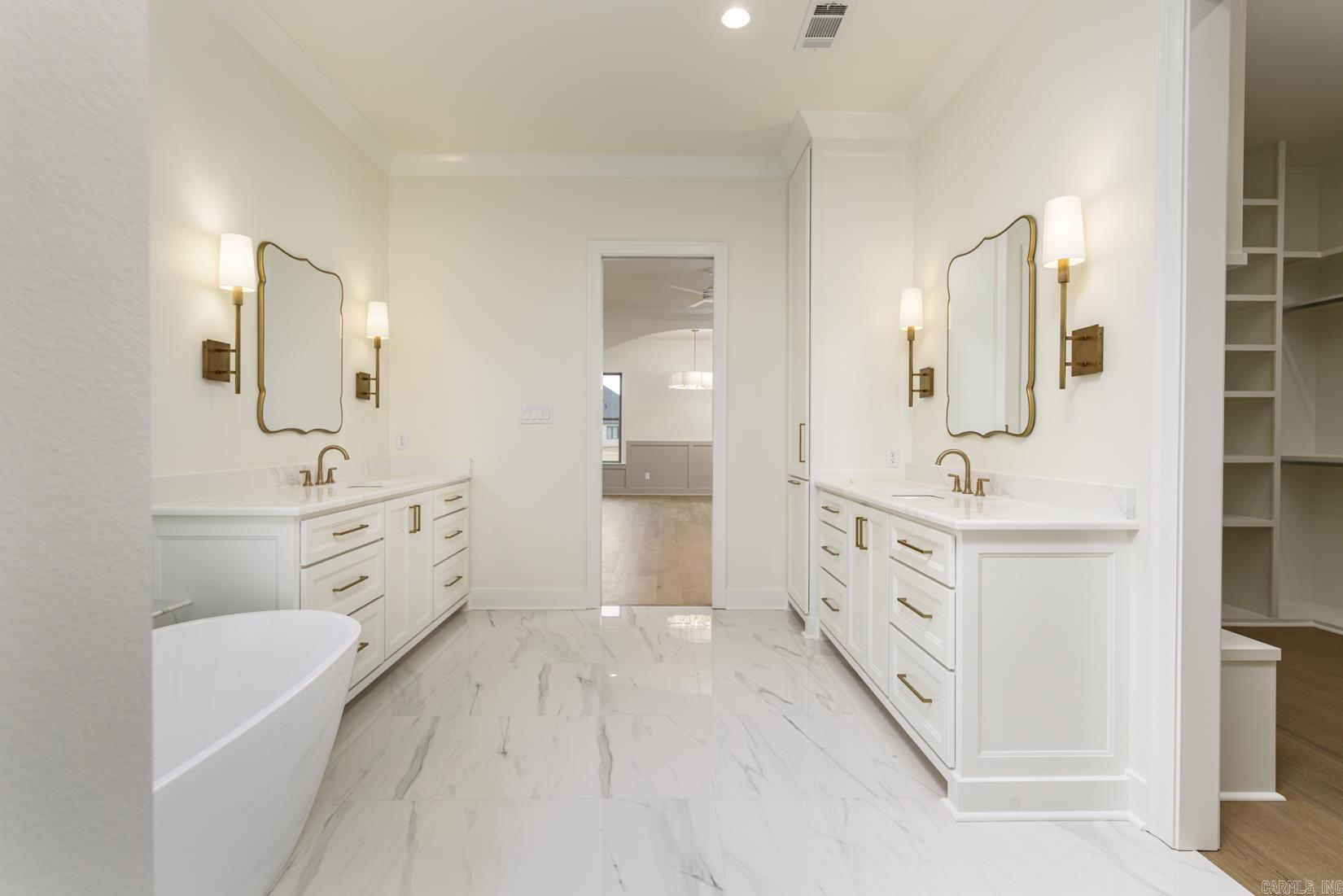 CHENAL VALLEY "FALSTONE COURT" - Residential