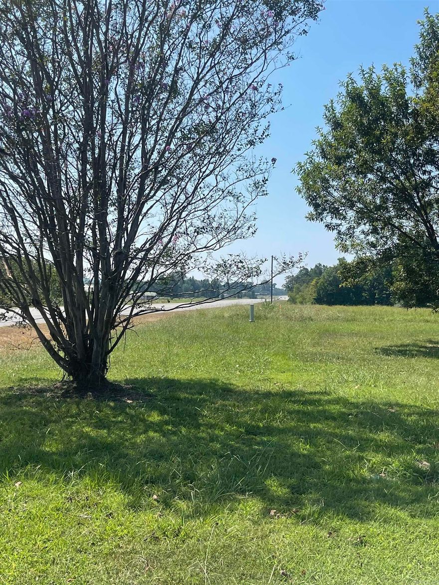 Beautiful tract of land located conveniently between Beebe. and Vilonia It has a  nice building site, some trees and pond. Great place for horses or cattle.