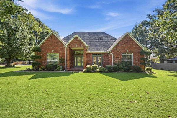309 S PINE ST, CABOT, AR 72023 - Image c1b83cc1fcd3b28ed680d328a583fbd0/67416716