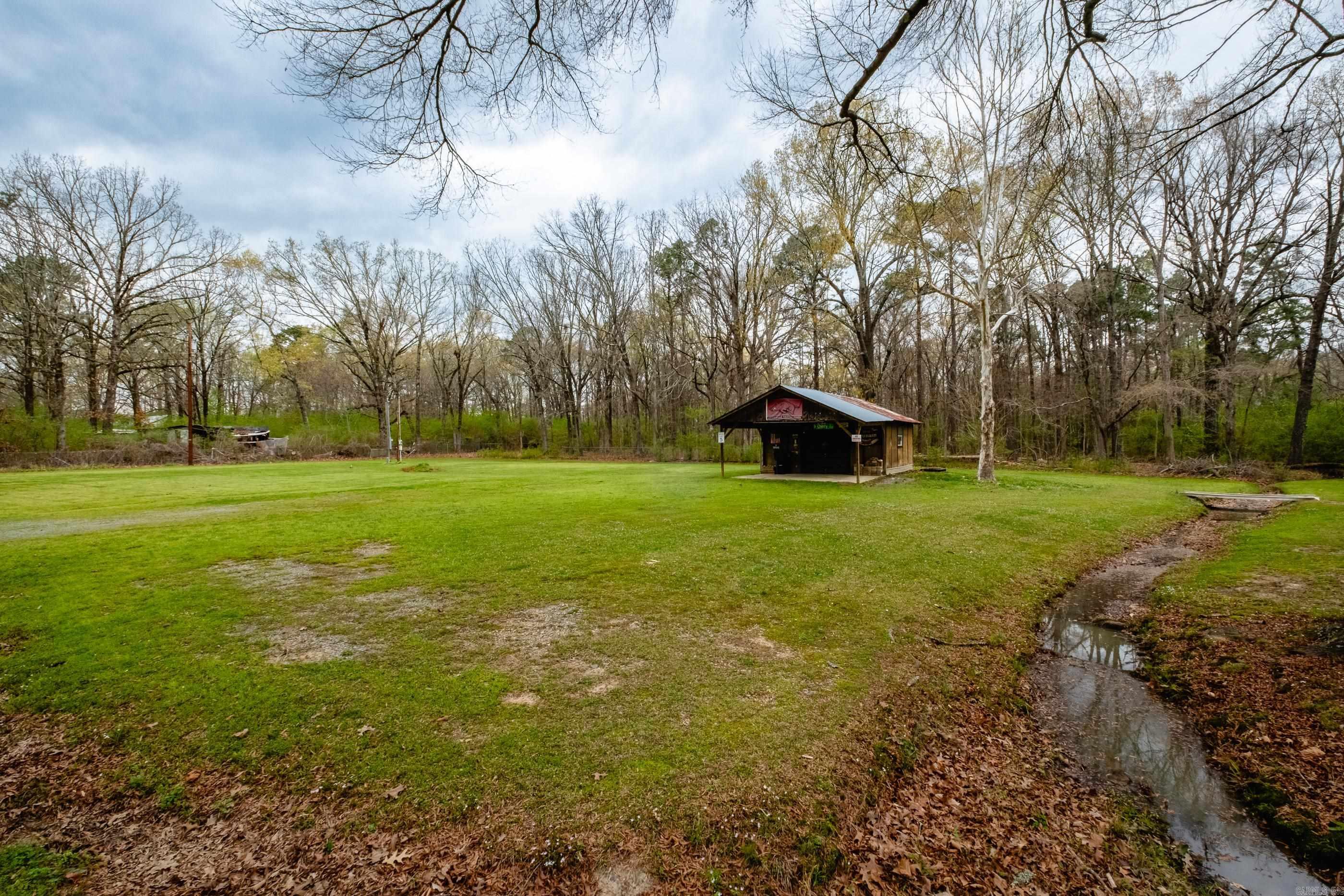 FORREST OAKS - Residential