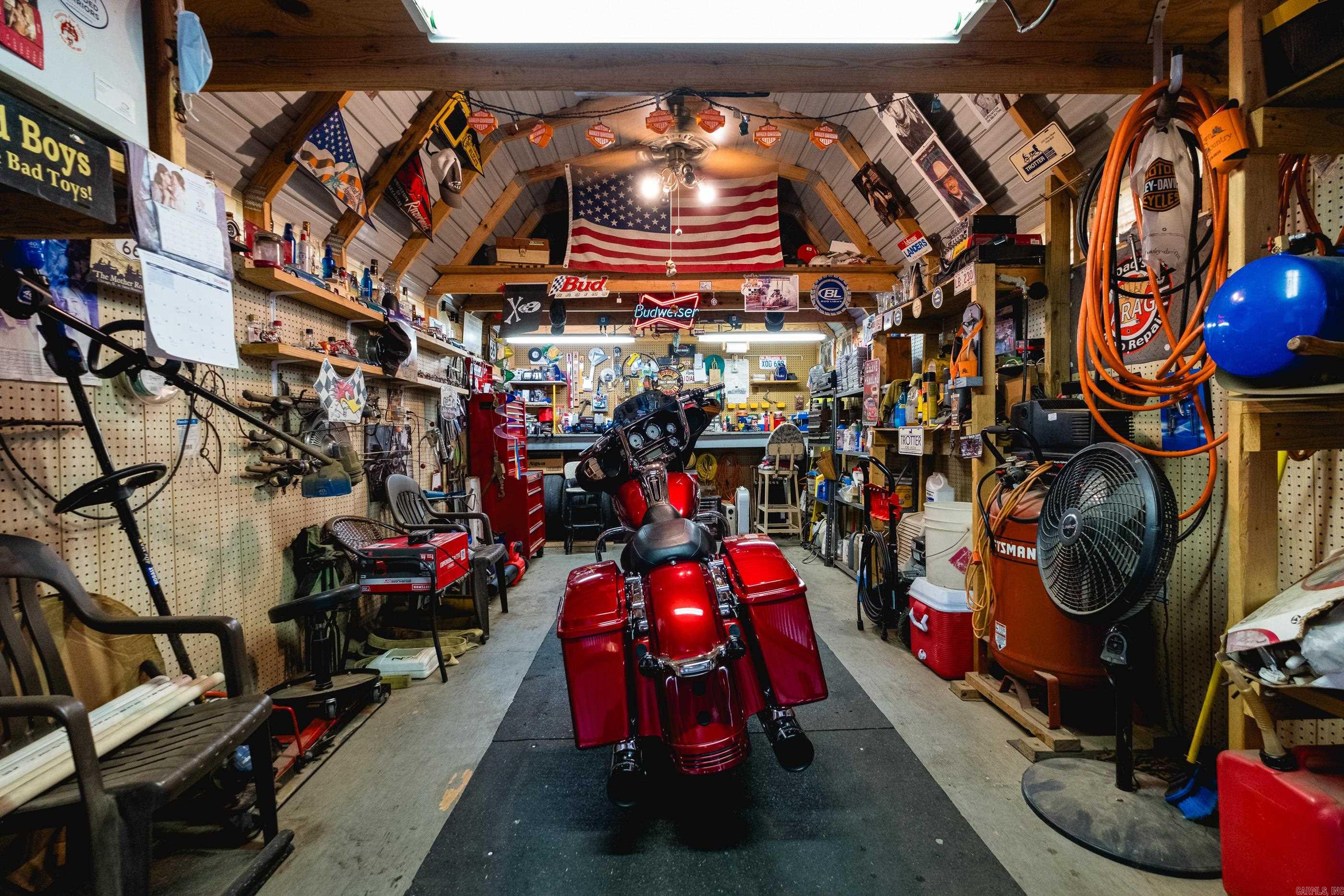 FORREST OAKS - Residential