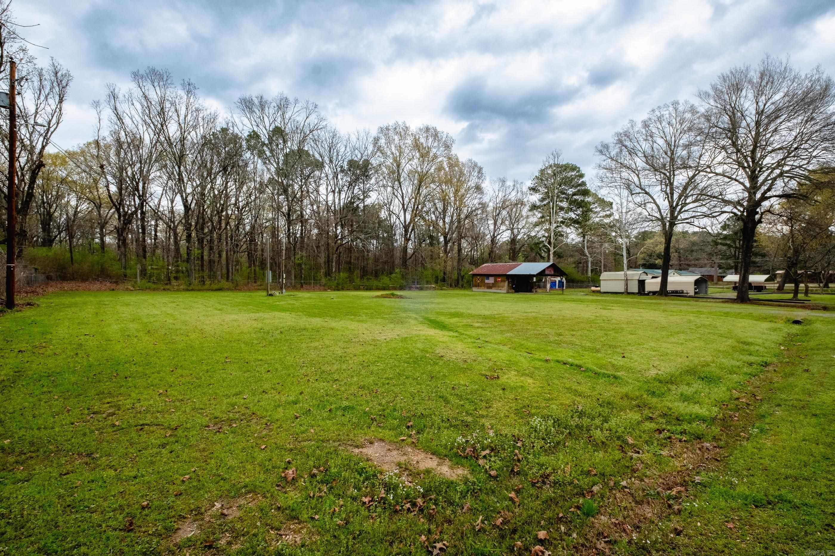 FORREST OAKS - Residential