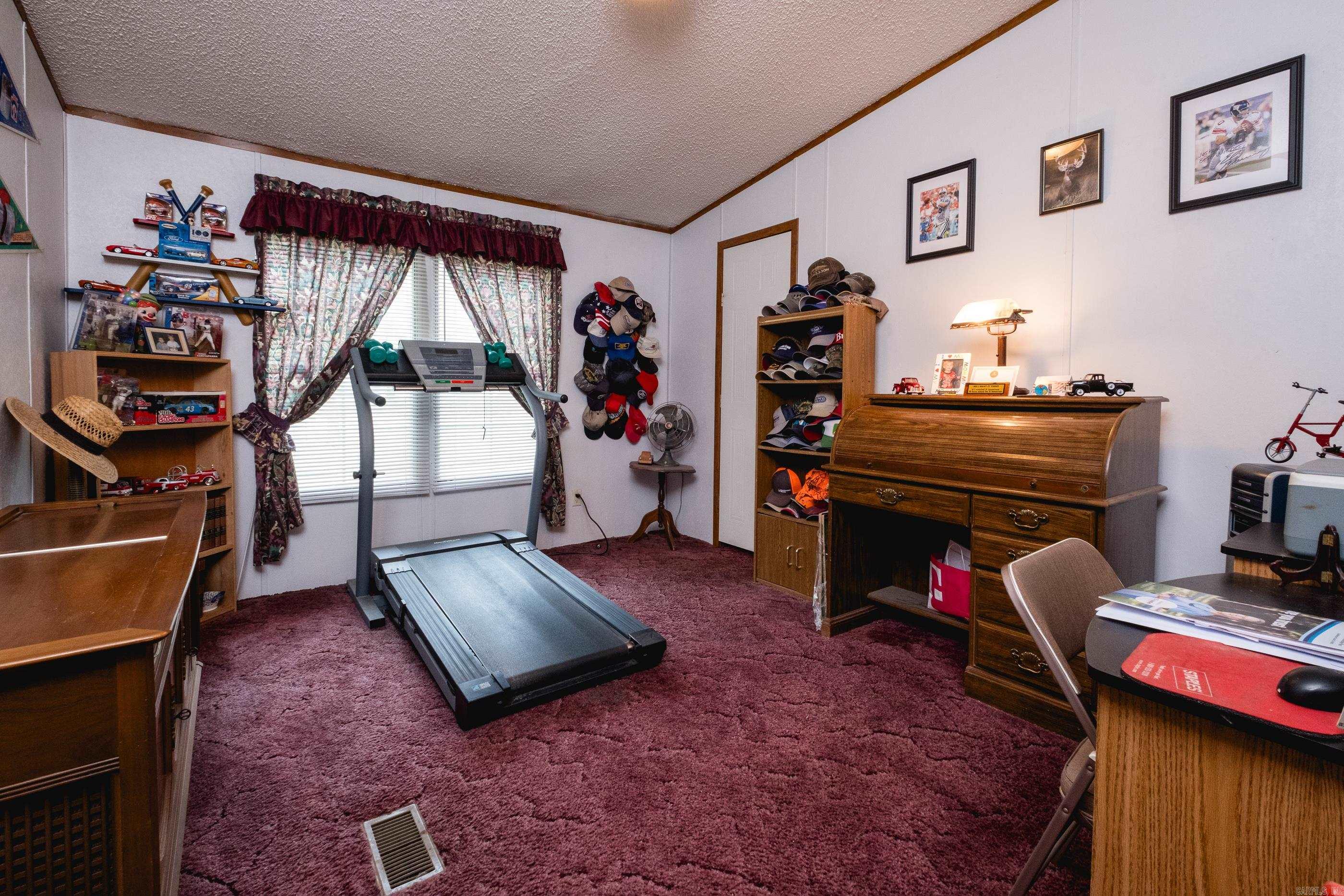 FORREST OAKS - Residential