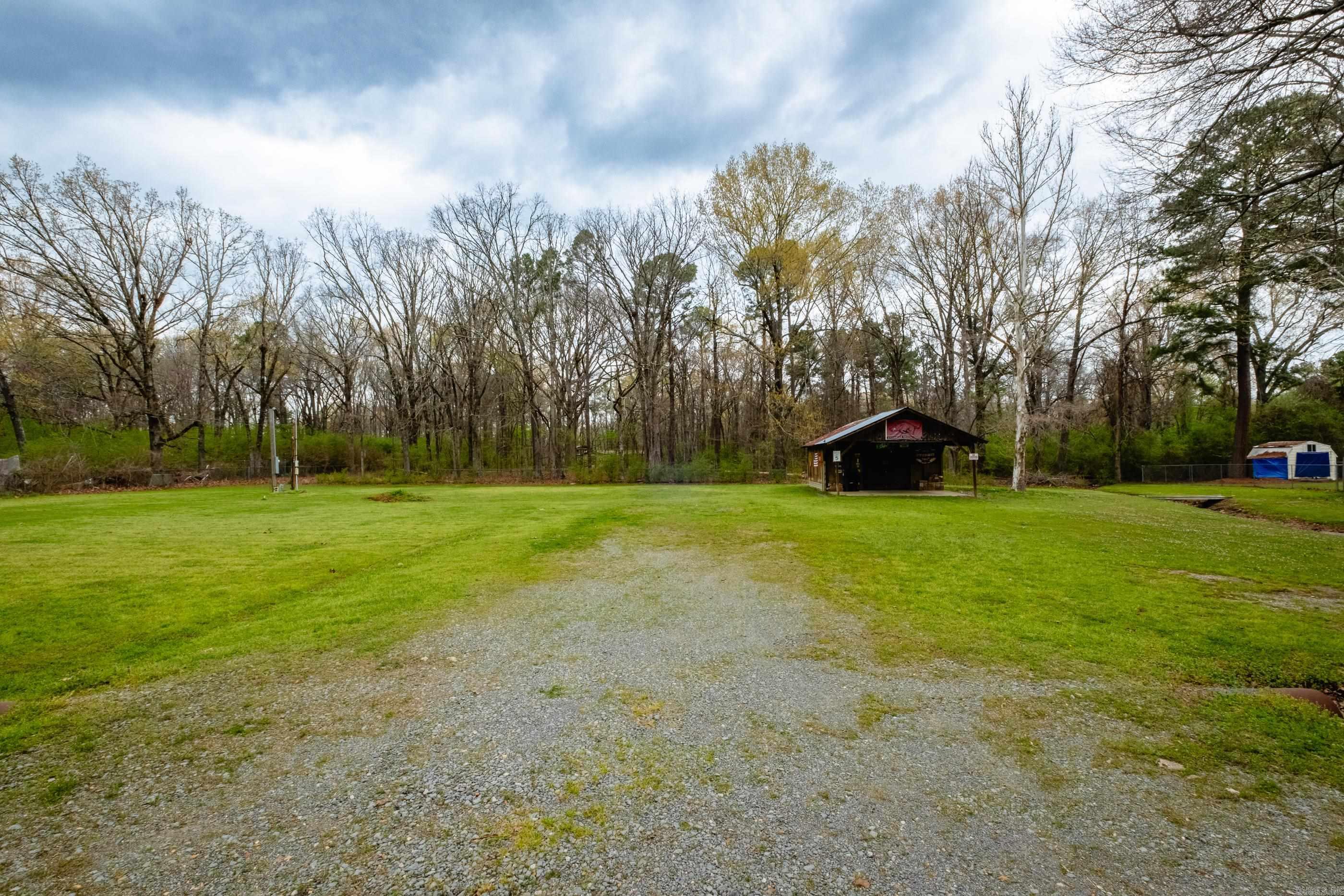 FORREST OAKS - Residential