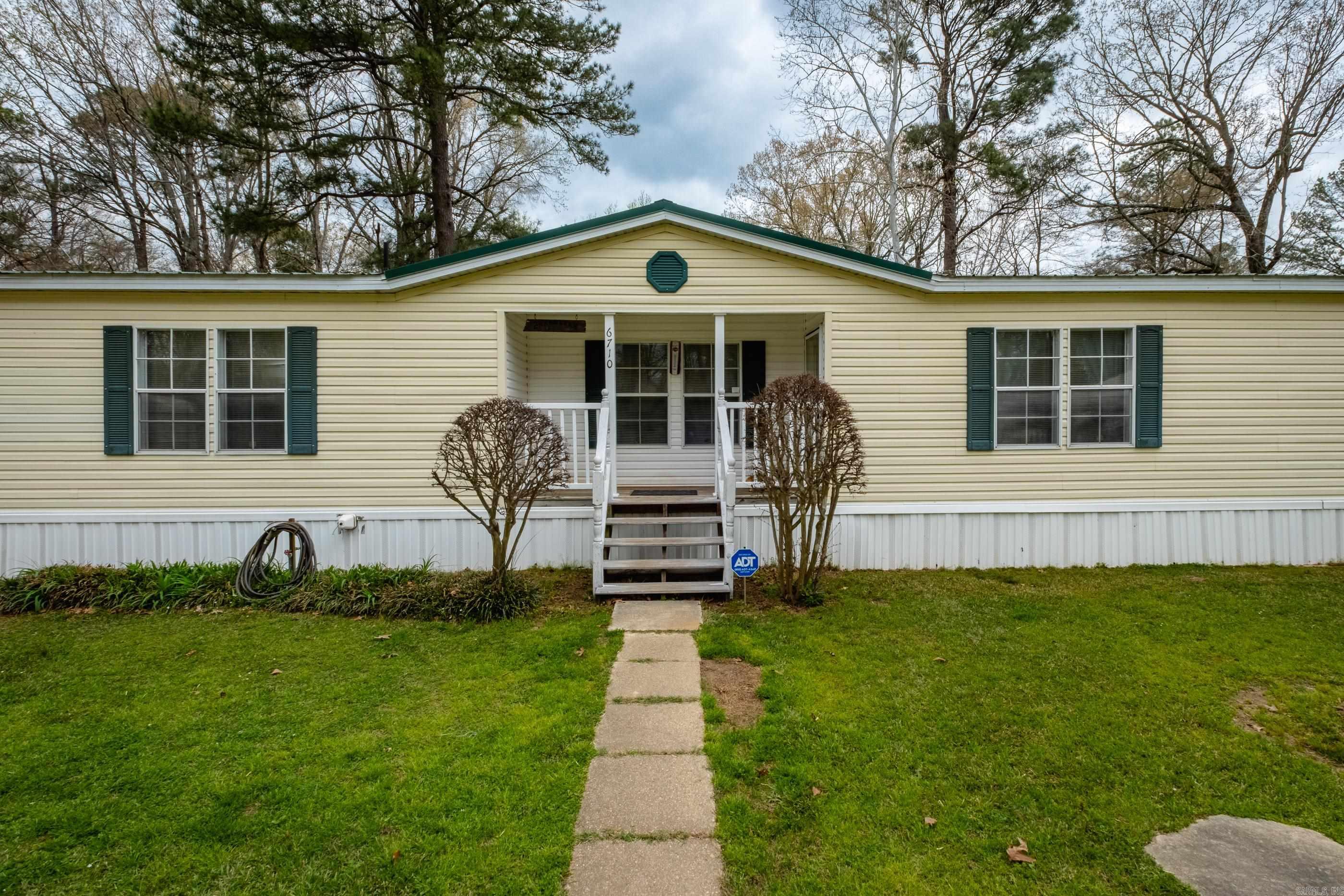 FORREST OAKS - Residential