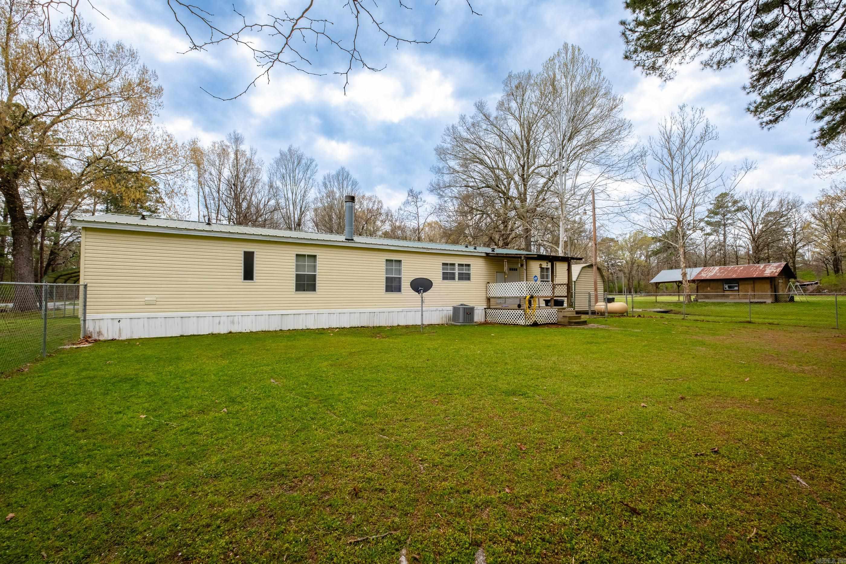 FORREST OAKS - Residential