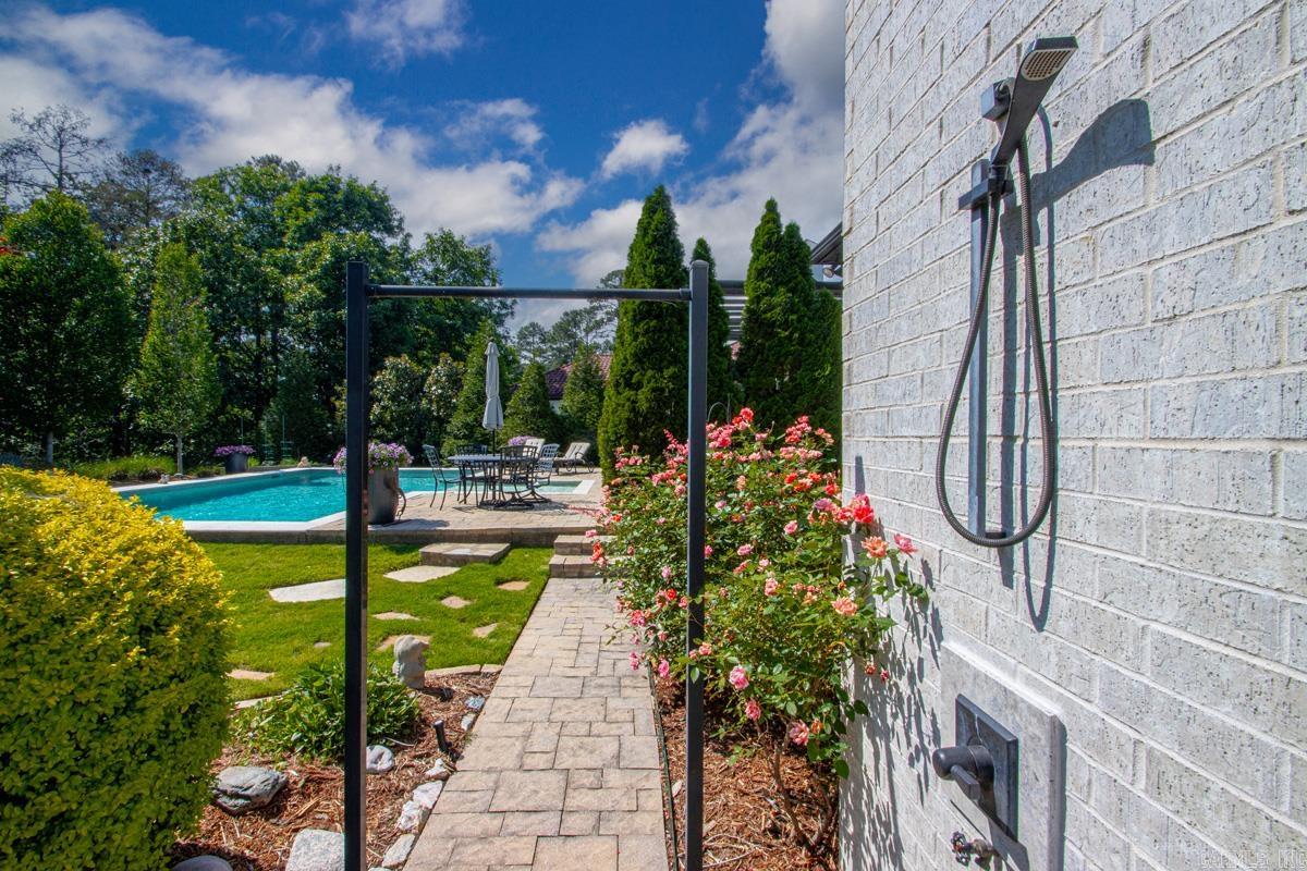 CHENAL VALLEY SEZANNE COURT - Residential