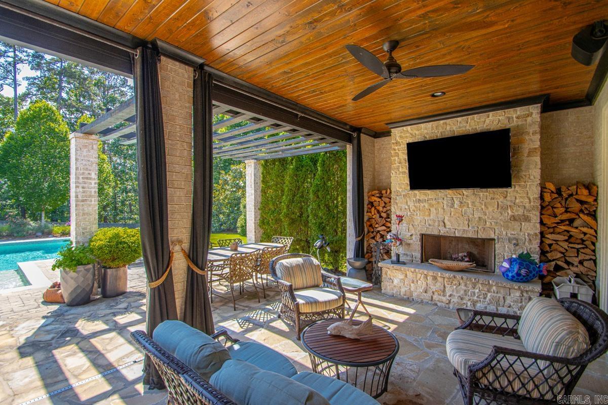 CHENAL VALLEY SEZANNE COURT - Residential