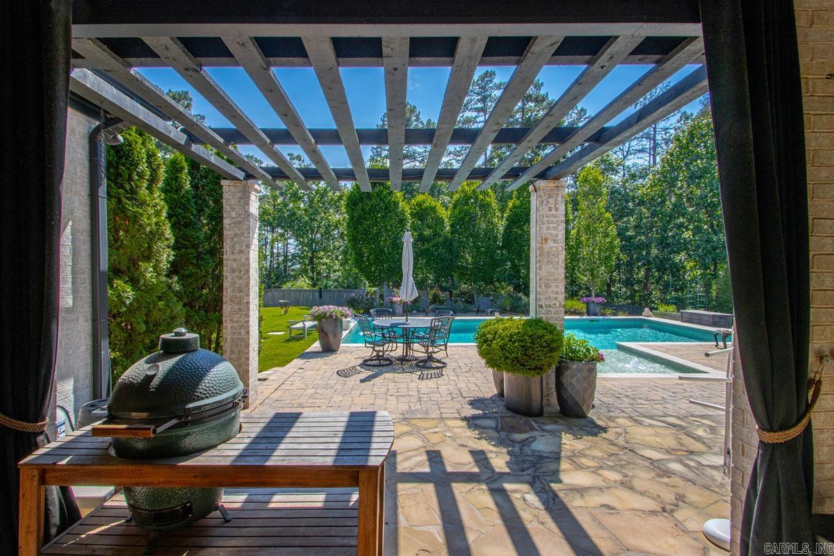 CHENAL VALLEY SEZANNE COURT - Residential