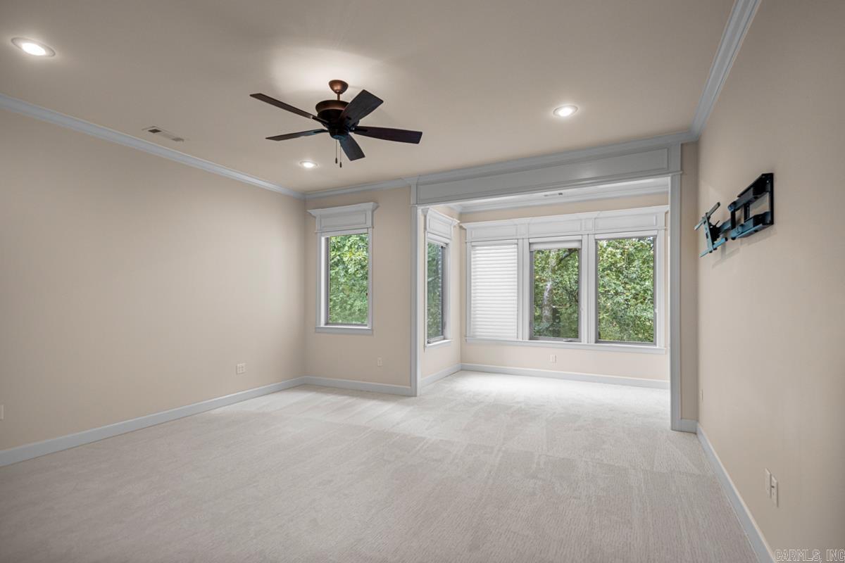 WOODLANDS EDGE - Residential