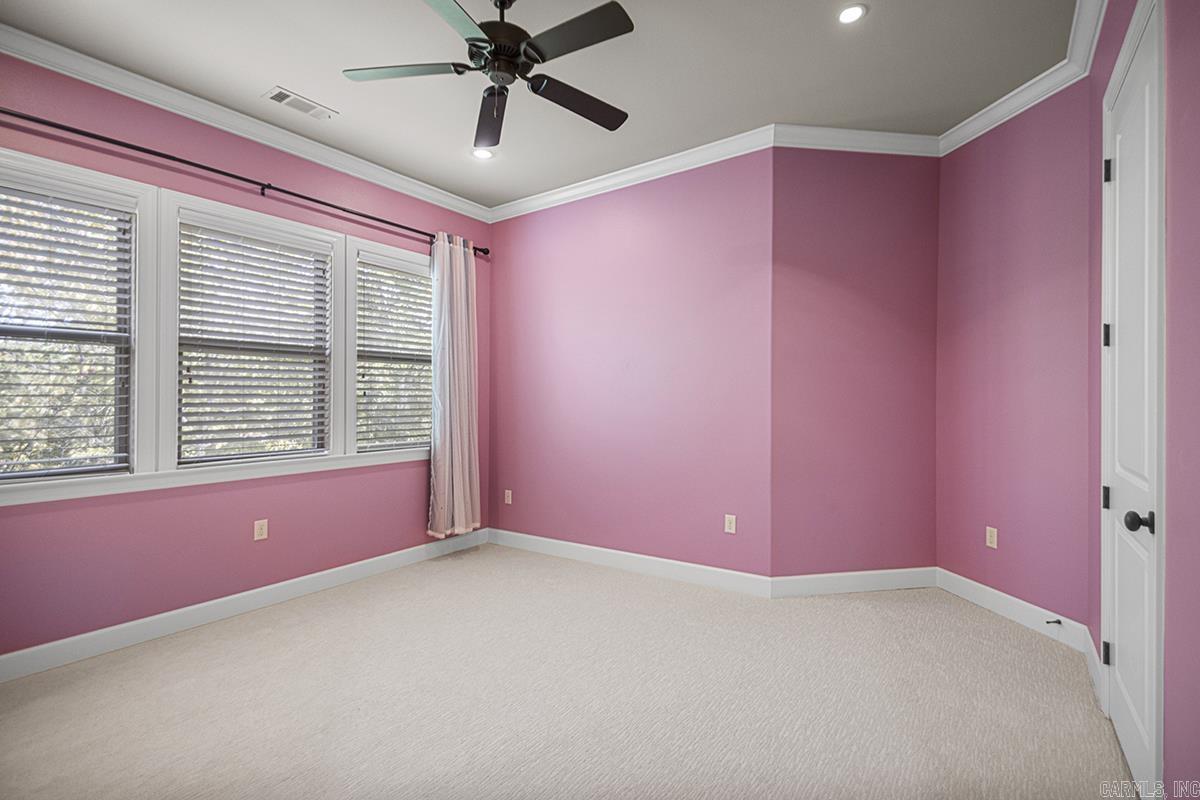 WOODLANDS EDGE - Residential