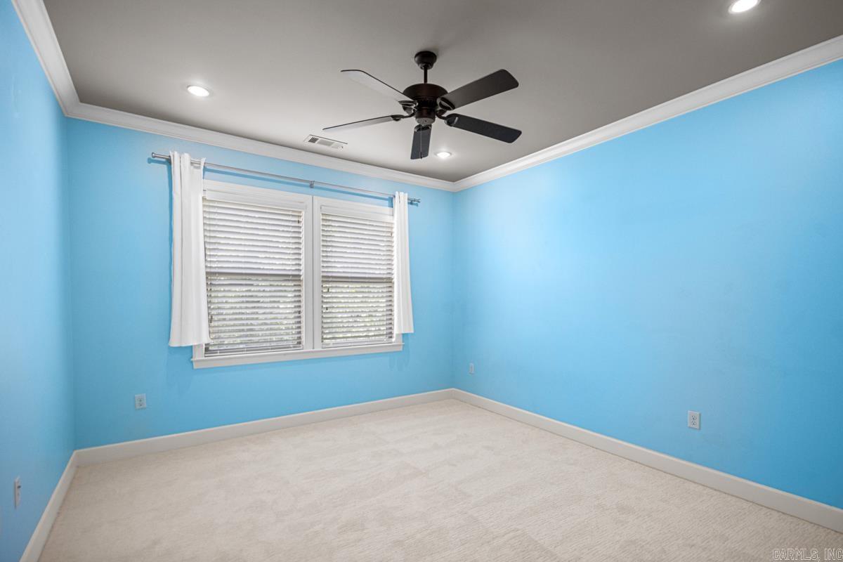 WOODLANDS EDGE - Residential