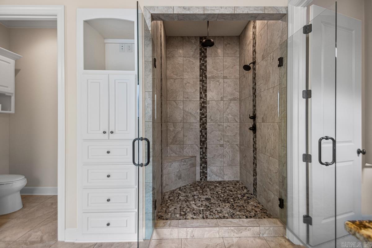 WOODLANDS EDGE - Residential