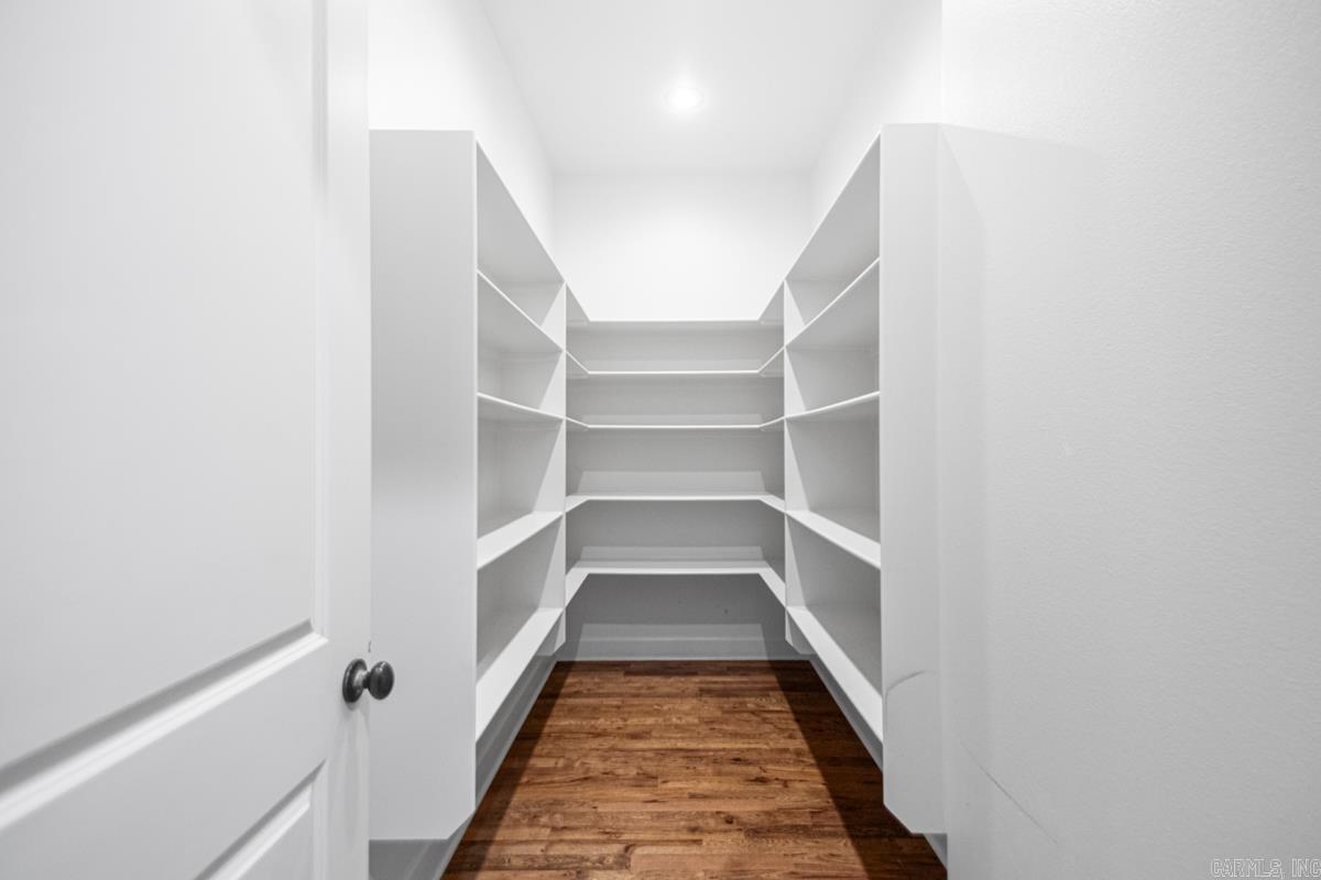 WOODLANDS EDGE - Residential