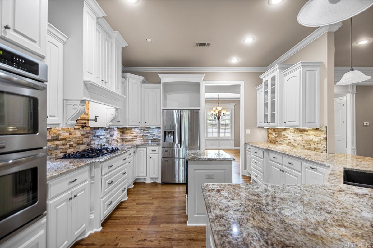 WOODLANDS EDGE - Residential