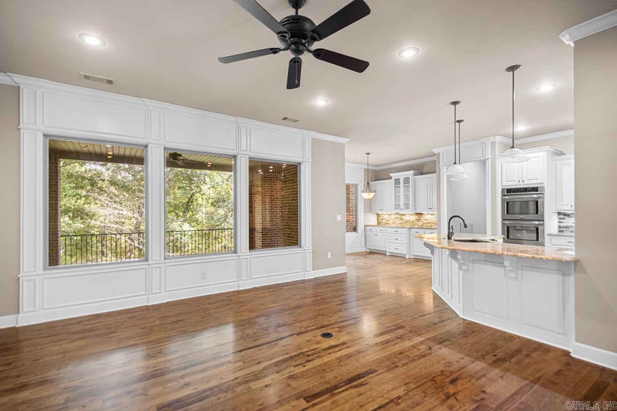 WOODLANDS EDGE - Residential