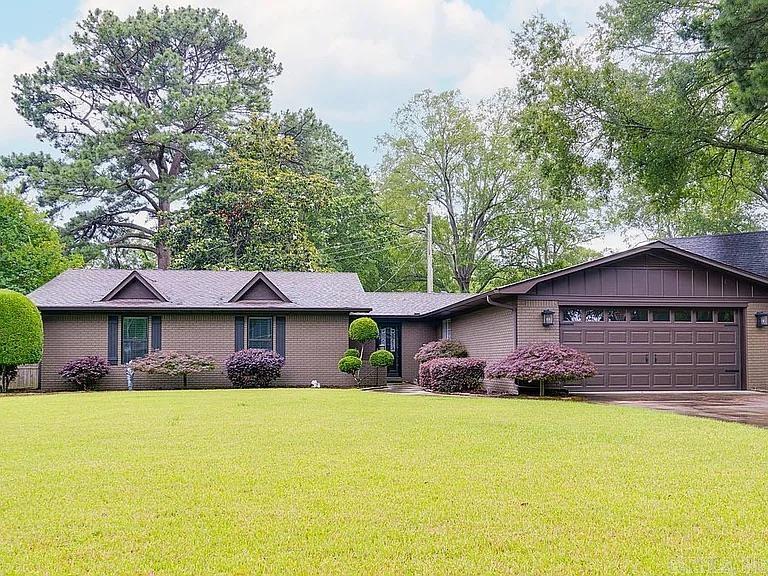 OAK FORREST - Residential