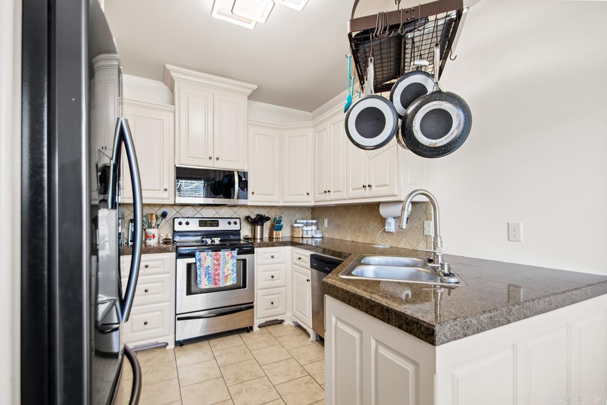 EDEN ESTATES - Residential